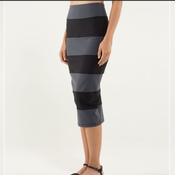 NWOT Lululemon Yoga Over Skirt Coal / Black | Sz 6 | Rare | Vintage | Midi Skirt - Picture 7 of 13